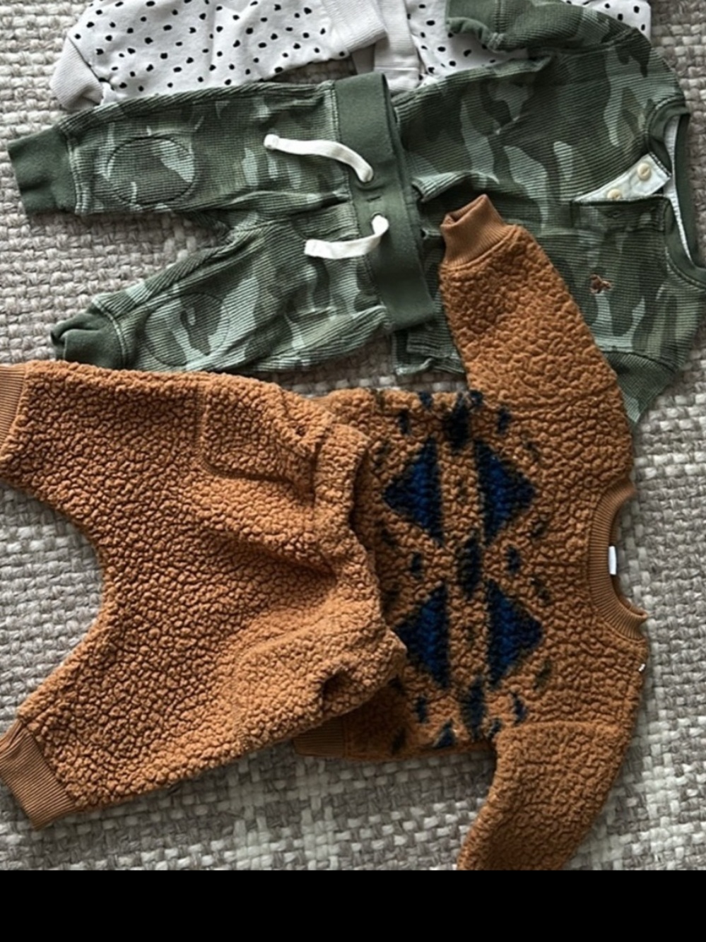 Gap, Old navy 0-3 mo sets- Green Camo, Brown Sherpa